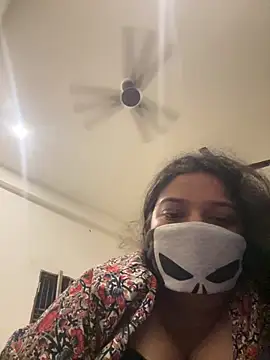 Snapshot of sinnerlady chatting on November 1, 8:44 pm sinnerlady online show from November 1, 8:44 pm