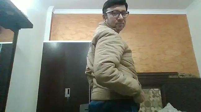 Snapshot of innocentboy1987 chatting on March 11, 6:53 am innocentboy1987 online show from March 11, 6:53 am