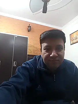 innocentboy1987 online show from December 17, 5:24 am