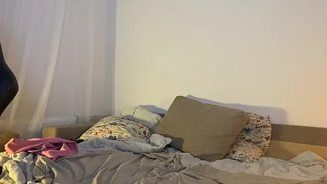 Snapshot of Sabrinaanddaniel chatting on February 21, 3:23 am Sabrinaanddaniel online show from February 21, 3:23 am