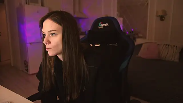 alexa feels  online show from March 2, 10:38 pm