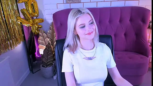 LeonaStane online show from March 1, 11:04 pm