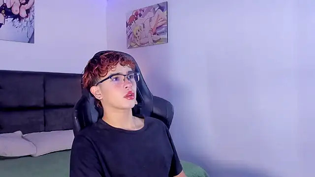 Aiiden 15 online show from September 17, 12:18 pm