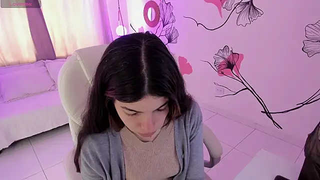 Isabela Fiorelli online show from April 16, 1:12 pm