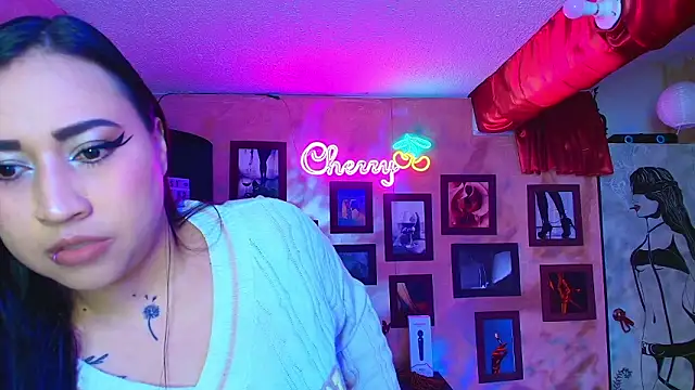 cherryy bombshelll online show from January 16, 4:22 pm