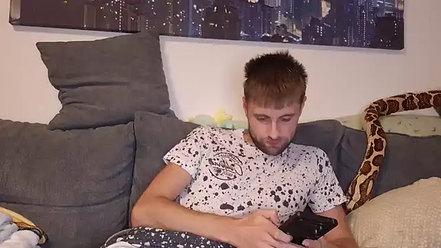 ademandjulia online show from November 6, 5:36 pm