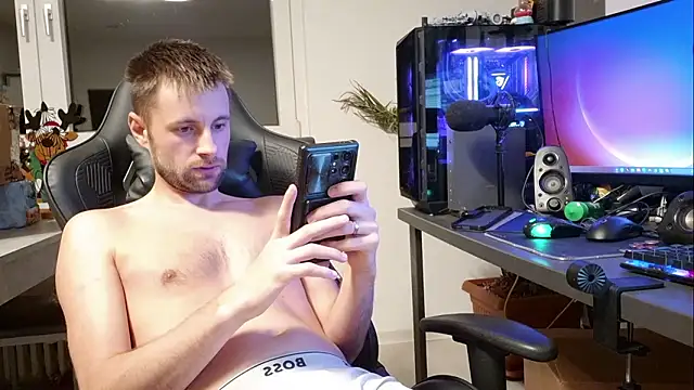 ademandjulia online show from January 15, 8:56 pm