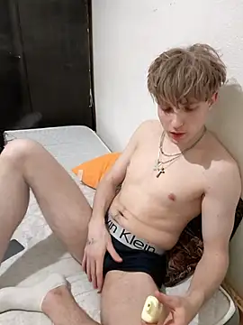 And25bn online show from March 5, 9:11 pm