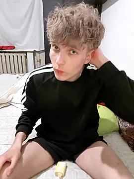 And25bn online show from April 20, 9:27 pm