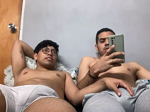 Snapshot of Billie_Bluxx chatting on February 11, 12:28 am Billie Bluxx online show from February 11, 12:28 am