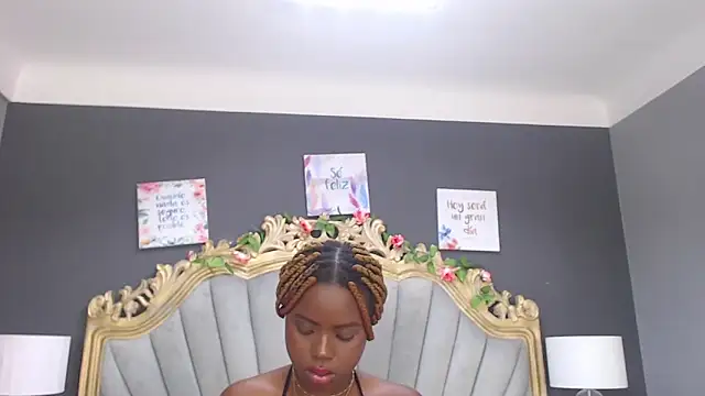 LindaBird online show from February 19, 8:10 pm