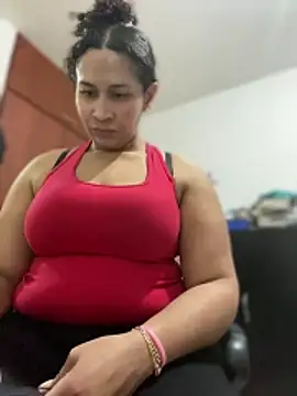 Carola-Ross online show from February 13, 5:31 pm