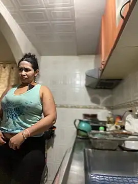 Carola-Ross online show from March 11, 5:30 pm