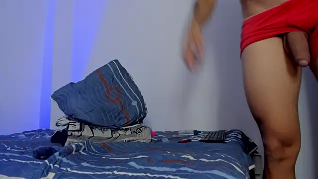 Snapshot of hugosan12 chatting on November 28, 8:22 pm hugosan12 online show from November 28, 8:22 pm