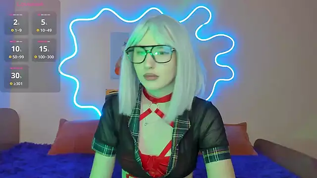 EvelinaLuu online show from March 20, 4:07 am