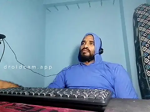 Snapshot of YOX22 chatting on March 8, 4:34 am YOX22 online show from March 8, 4:34 am