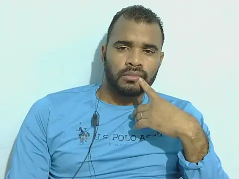 Snapshot of YOX22 chatting on September 19, 5:31 am YOX22 online show from September 19, 5:31 am