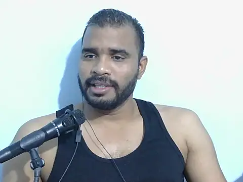 Snapshot of YOX22 chatting on September 28, 5:13 am YOX22 online show from September 28, 5:13 am