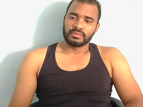 Snapshot of YOX22 chatting on October 2, 1:51 pm YOX22 online show from October 2, 1:51 pm