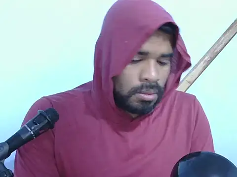 Snapshot of YOX22 chatting on November 2, 5:32 am YOX22 online show from November 2, 5:32 am