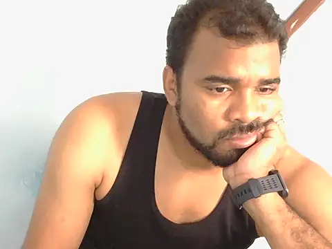 Snapshot of YOX22 chatting on November 5, 1:33 pm YOX22 online show from November 5, 1:33 pm