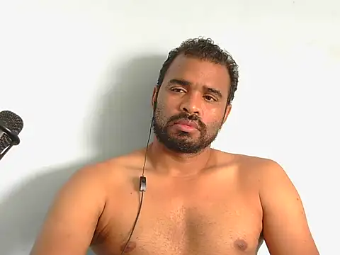 Snapshot of YOX22 chatting on November 10, 2:27 pm YOX22 online show from November 10, 2:27 pm