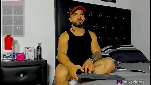 mikeblaree online show from March 24, 6:13 pm