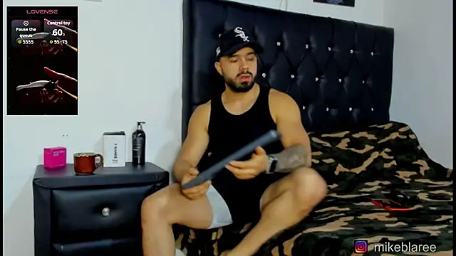 mikeblaree online show from April 6, 3:46 pm