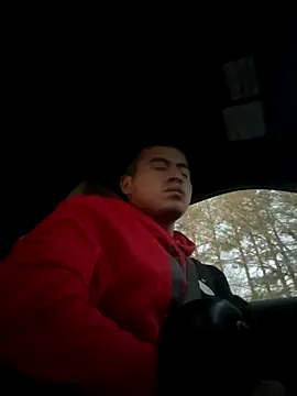 Popm010101 online show from November 28, 12:08 pm