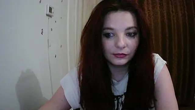 Snapshot of caty33 chatting on February 18, 4:59 pm caty33 online show from February 18, 4:59 pm