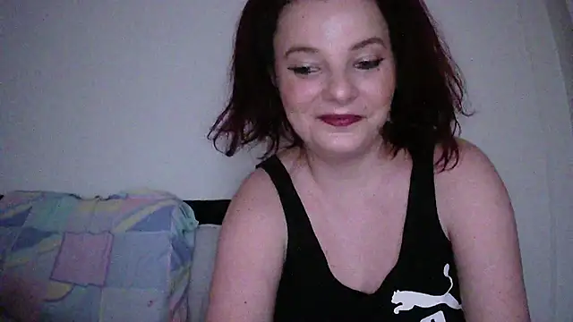 Snapshot of caty33 chatting on February 20, 1:30 pm caty33 online show from February 20, 1:30 pm