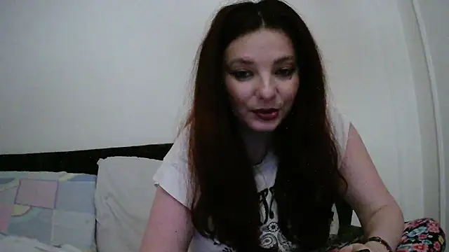 Snapshot of caty33 chatting on February 24, 5:53 pm caty33 online show from February 24, 5:53 pm