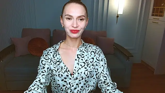 Lady Sunshine  online show from March 15, 5:15 pm