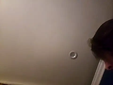 Snapshot of ShysluutGia chatting on February 9, 7:19 pm ShysluutGia online show from February 9, 7:19 pm