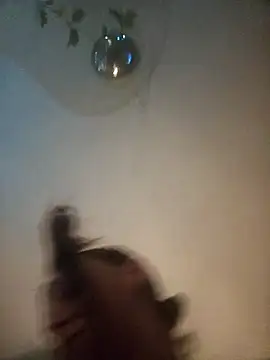 Snapshot of ShysluutGia chatting on September 22, 10:28 am ShysluutGia online show from September 22, 10:28 am