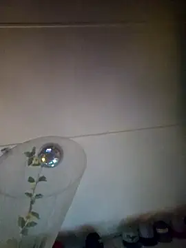 Snapshot of ShysluutGia chatting on September 25, 6:11 pm ShysluutGia online show from September 25, 6:11 pm