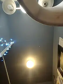 Snapshot of ShysluutGia chatting on November 30, 1:20 am ShysluutGia online show from November 30, 1:20 am