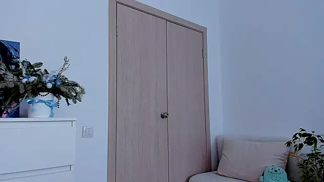 marilinaal online show from March 10, 10:15 am