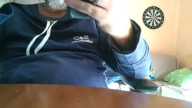 Snapshot of lanata chatting on March 13, 11:30 am lanata online show from March 13, 11:30 am