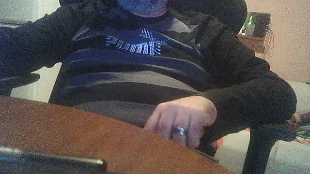 Snapshot of lanata chatting on October 17, 12:01 am lanata online show from October 17, 12:01 am