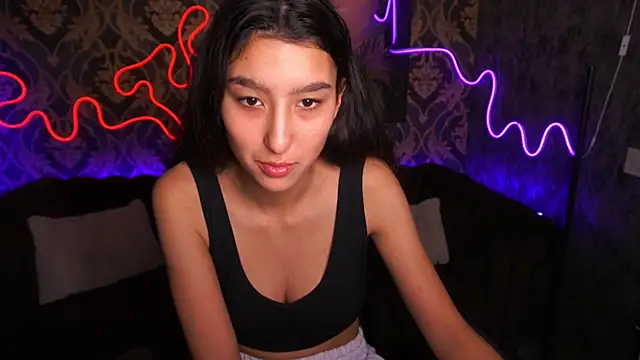 Snapshot of CharmMocco chatting on February 14, 10:28 am CharmMocco online show from February 14, 10:28 am