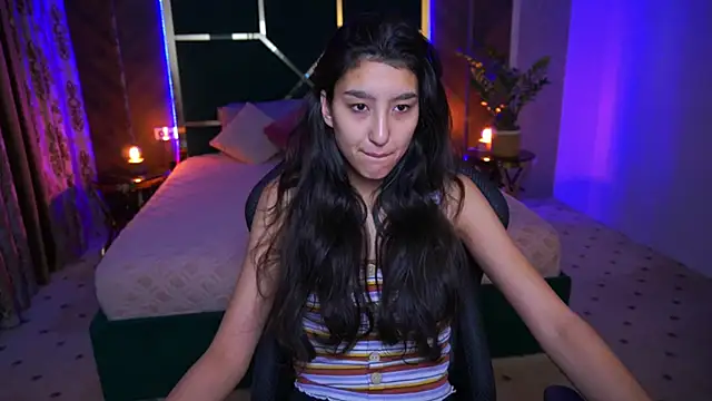 Snapshot of CharmMocco chatting on March 4, 7:30 am CharmMocco online show from March 4, 7:30 am