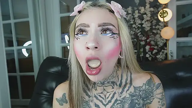 Snapshot of miss___angel chatting on February 4, 11:16 am miss angel online show from February 4, 11:16 am