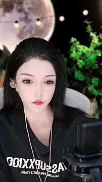 Snapshot of vv-77 chatting on September 10, 10:48 am vv-77 online show from September 10, 10:48 am