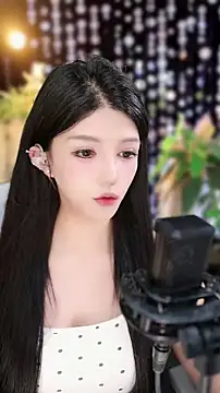 Snapshot of vv-77 chatting on November 7, 3:56 pm vv-77 online show from November 7, 3:56 pm