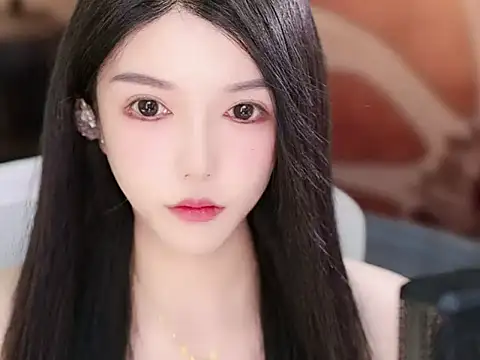 Snapshot of vv-77 chatting on November 23, 5:24 pm vv-77 online show from November 23, 5:24 pm