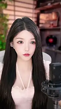 Snapshot of vv-77 chatting on November 27, 6:10 pm vv-77 online show from November 27, 6:10 pm