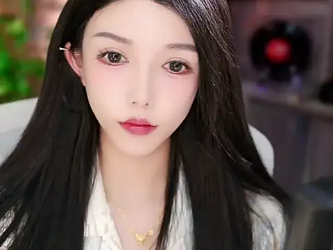 Snapshot of vv-77 chatting on December 3, 6:06 pm vv-77 online show from December 3, 6:06 pm