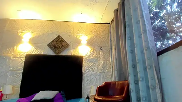 ChanelleJohnson  online show from February 27, 9:04 pm