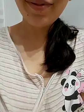 Emily homegirl online show from March 5, 3:51 pm